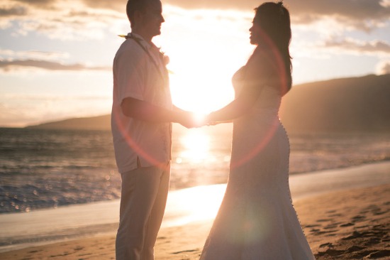 shades-of-white-wedding-in-hawaii