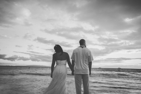 shades-of-white-wedding-in-hawaii
