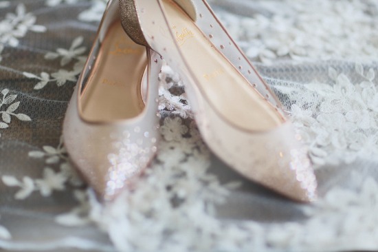 shades-of-white-wedding-in-hawaii