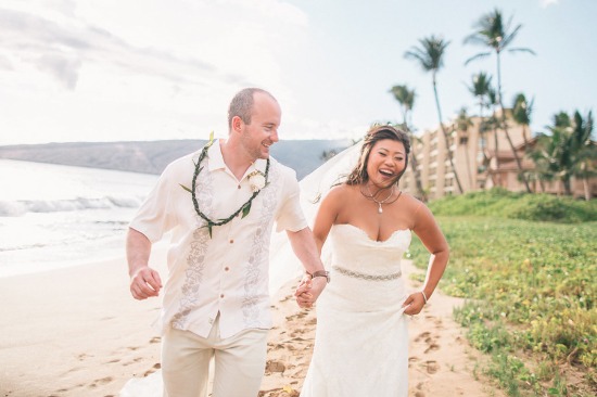 shades-of-white-wedding-in-hawaii