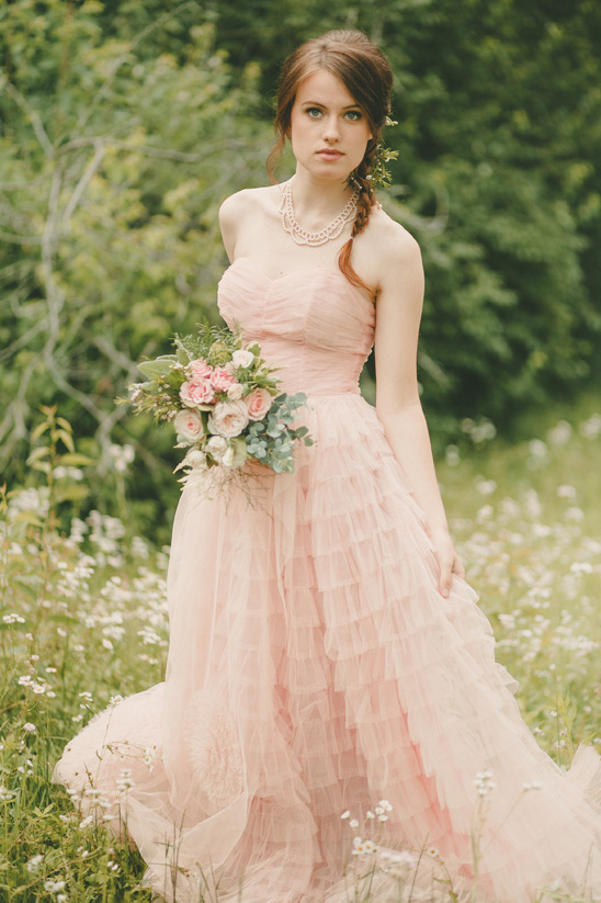 soft pink bridesmaid dress @weddingchicks
