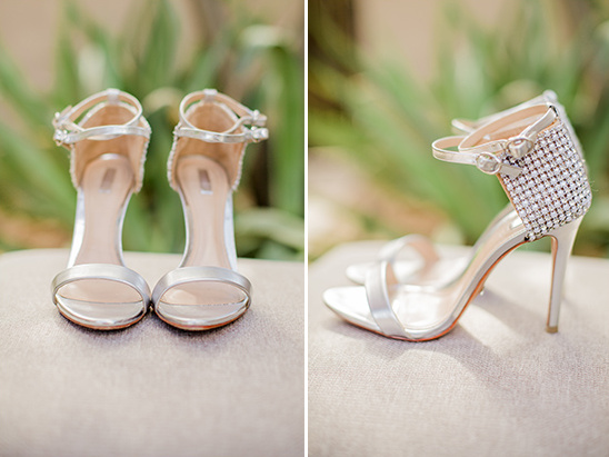 jeweled wedding shoes @weddingchicks