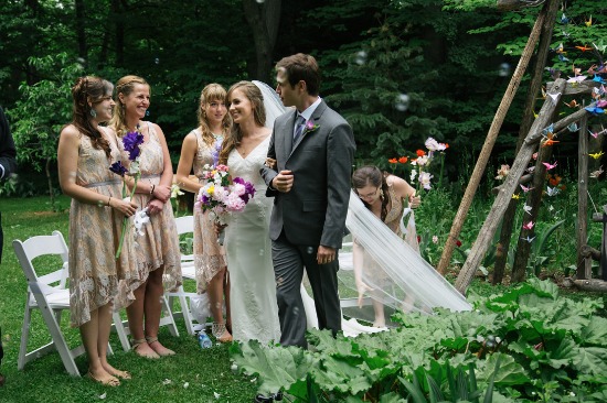 sweet-intimate-outdoor-wedding