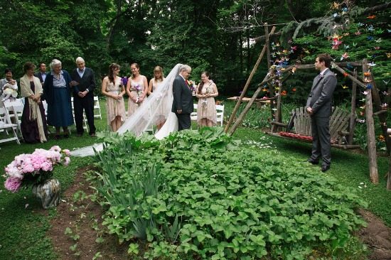 sweet-intimate-outdoor-wedding