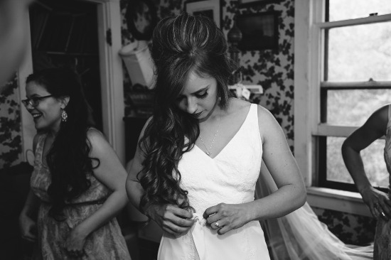 sweet-intimate-outdoor-wedding