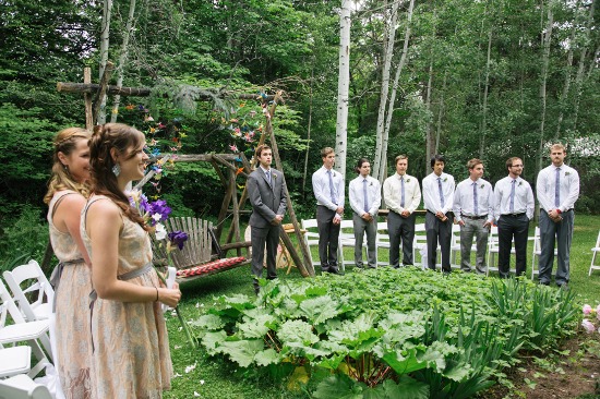 sweet-intimate-outdoor-wedding