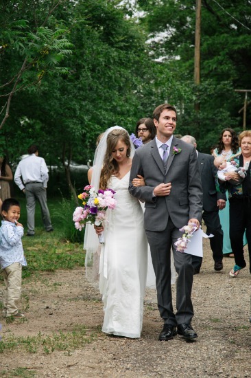 sweet-intimate-outdoor-wedding