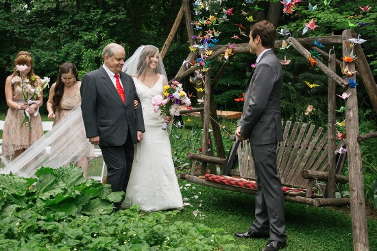 sweet-intimate-outdoor-wedding