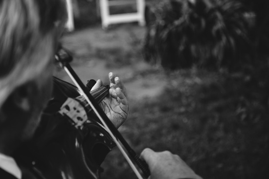 sweet-intimate-outdoor-wedding