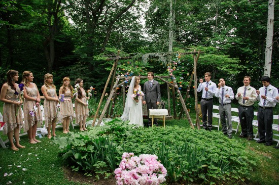 sweet-intimate-outdoor-wedding