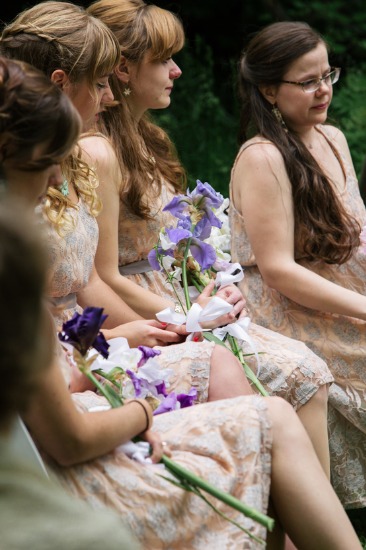 sweet-intimate-outdoor-wedding
