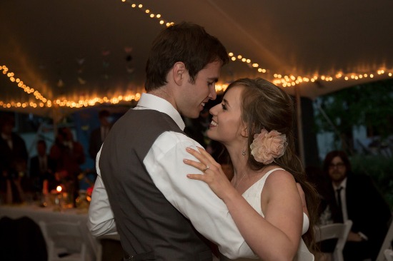 sweet-intimate-outdoor-wedding