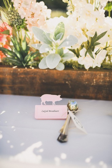 wee-little-piggy-wedding