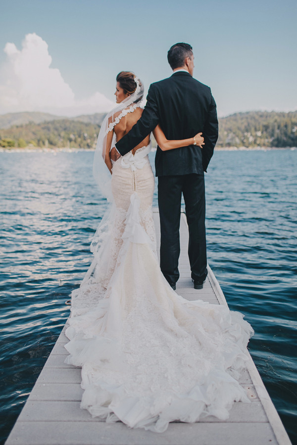 white-and-gold-glam-wedding