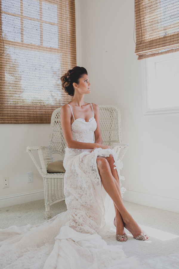 white-and-gold-glam-wedding