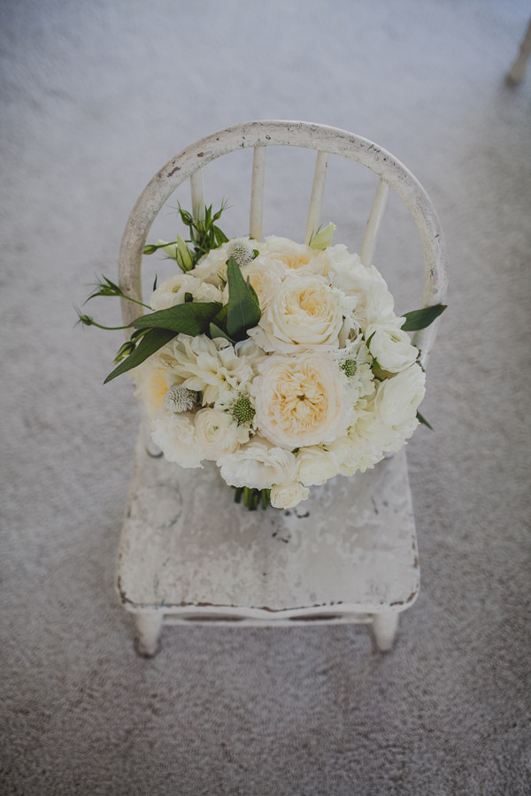 white-and-gold-glam-wedding