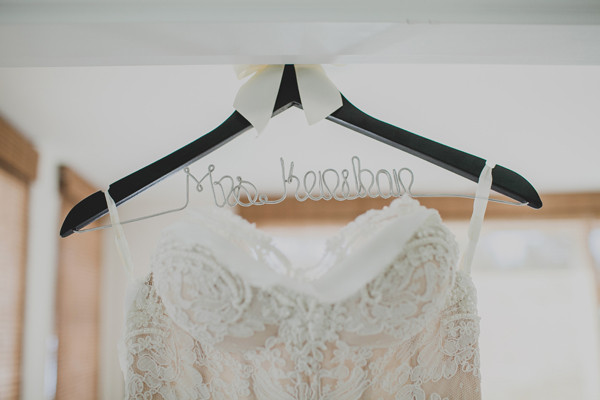 white-and-gold-glam-wedding