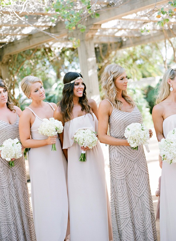 white-gold-and-navy-glam-wedding