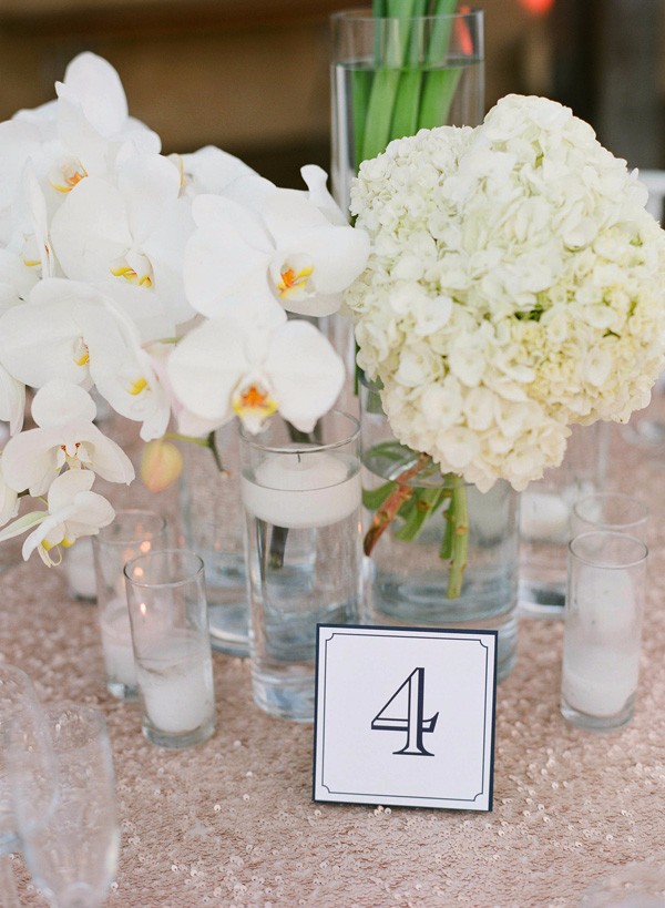 white-gold-and-navy-glam-wedding