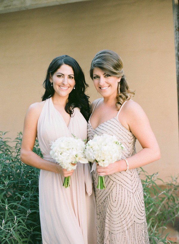 white-gold-and-navy-glam-wedding