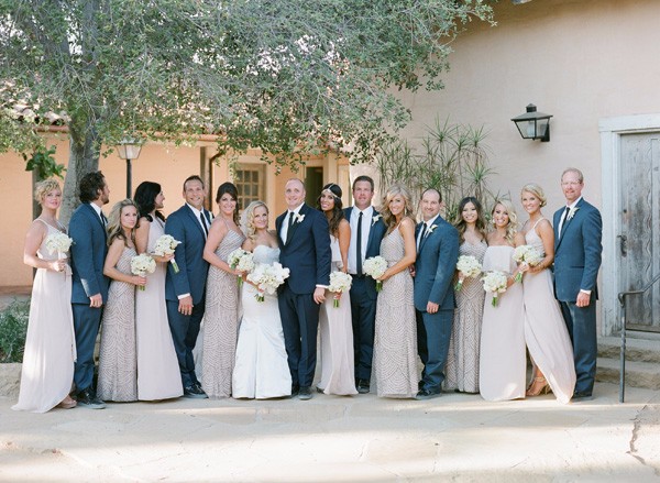 white-gold-and-navy-glam-wedding