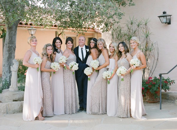 white-gold-and-navy-glam-wedding