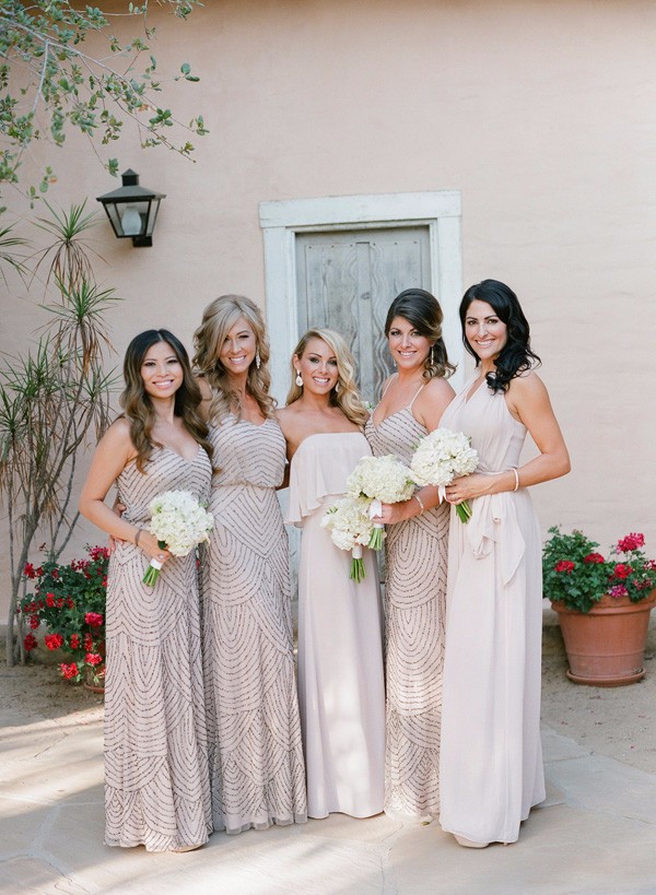 white-gold-and-navy-glam-wedding