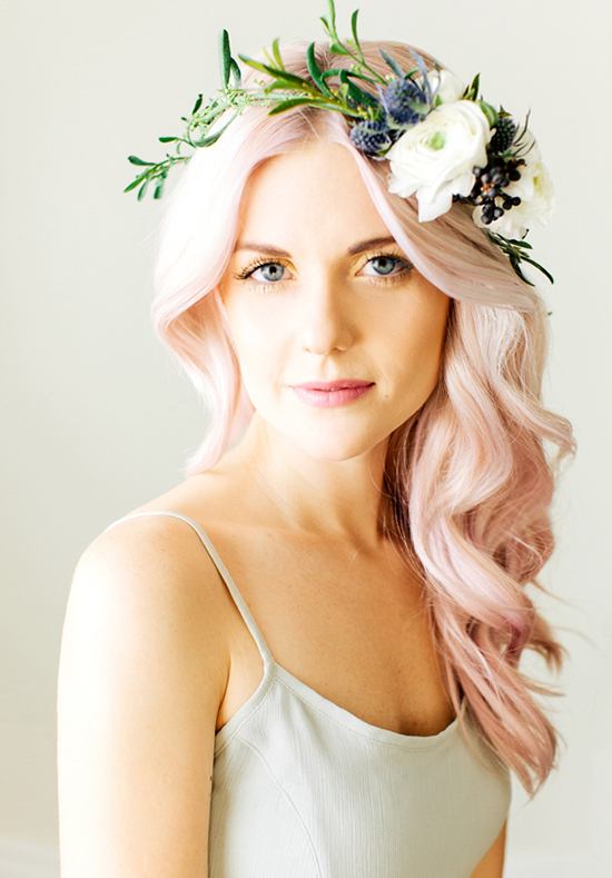 20-fresh-floral-bridal-hair-ideas