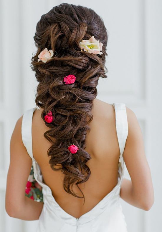 20-fresh-floral-bridal-hair-ideas