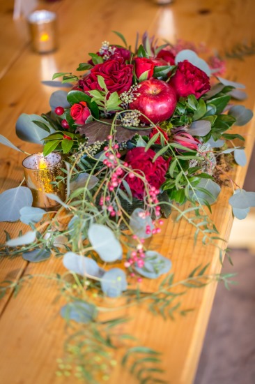 apple-filled-fall-wedding