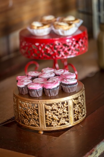 apple-filled-fall-wedding