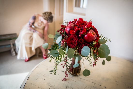 apple-filled-fall-wedding