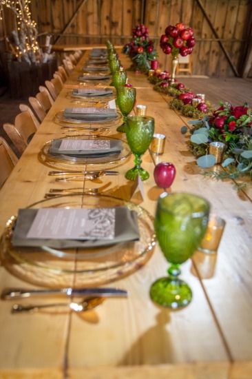 apple-filled-fall-wedding