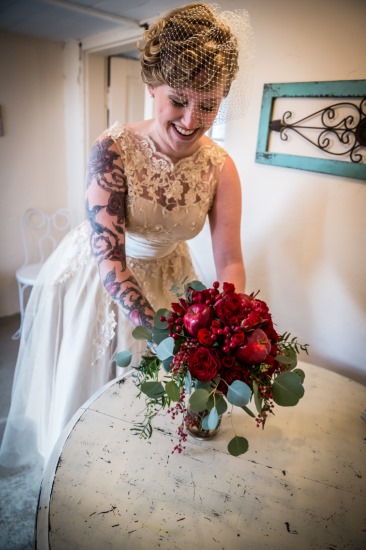 apple-filled-fall-wedding