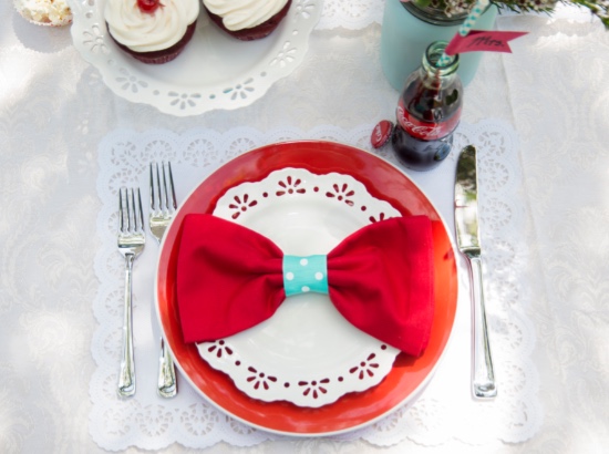 blue-and-red-coke-wedding-inspiration