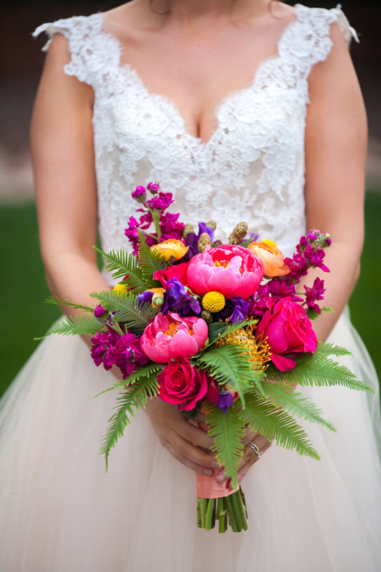 pink peony bouquet @weddingchicks