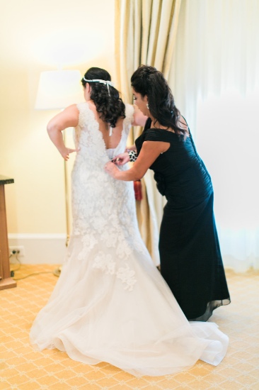 classic-black-and-gold-wedding