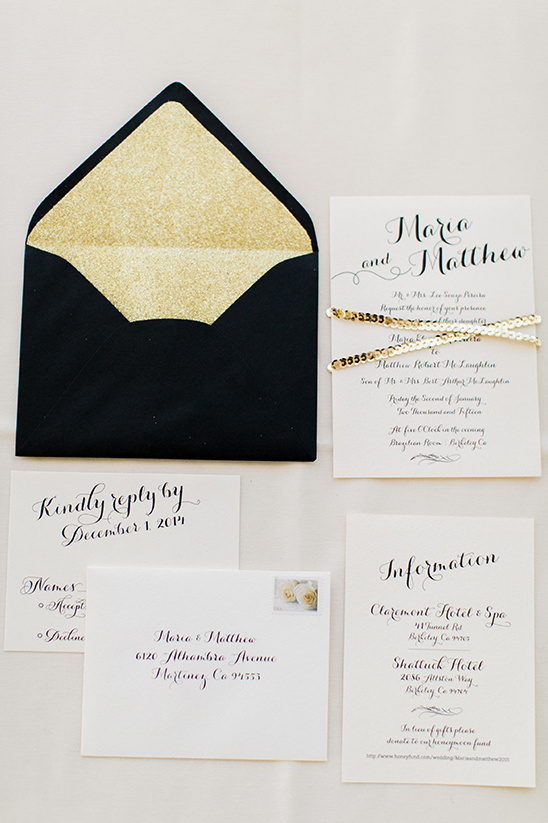 black and gold wedding invitation ideas @weddingchicks