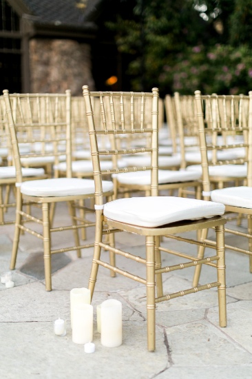 classic-black-and-gold-wedding