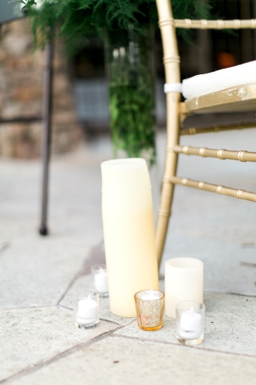 classic-black-and-gold-wedding