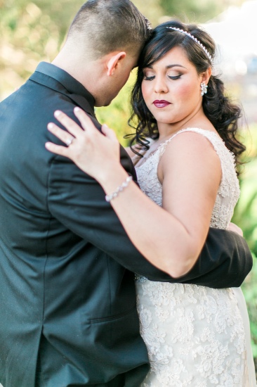 classic-black-and-gold-wedding