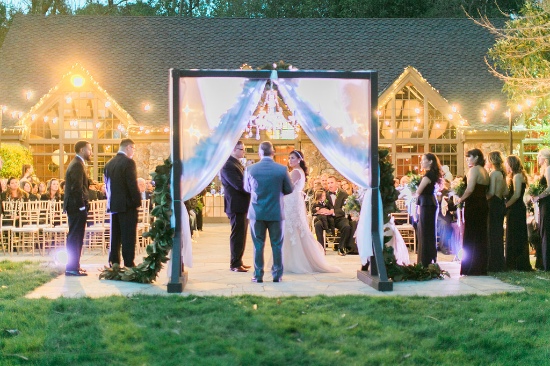 classic-black-and-gold-wedding