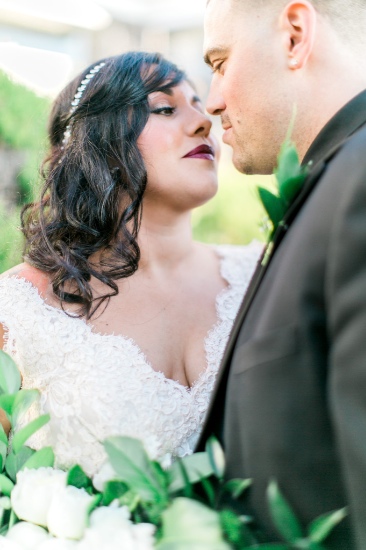 classic-black-and-gold-wedding