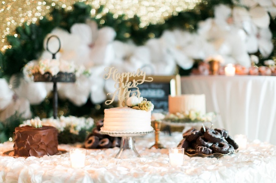 classic-black-and-gold-wedding