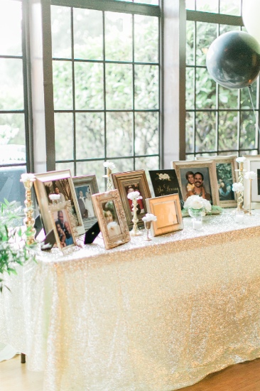 classic-black-and-gold-wedding