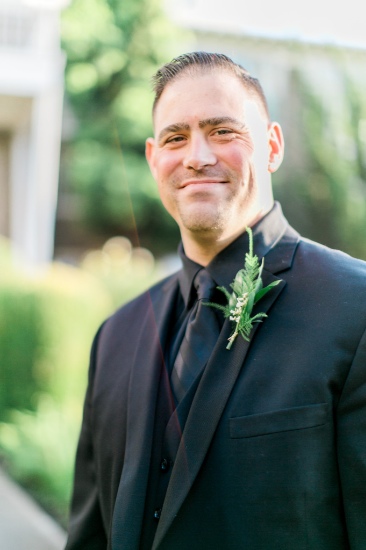 classic-black-and-gold-wedding
