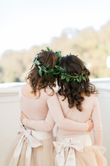 classic-black-and-gold-wedding