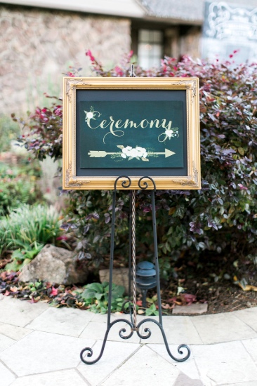 classic-black-and-gold-wedding