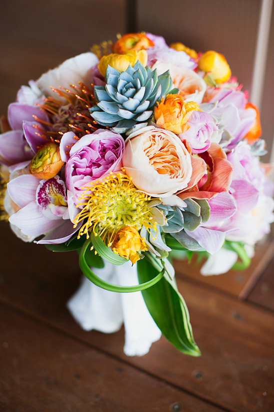 tropical bridal bouquet by Martin Roberts Design @weddingchicks