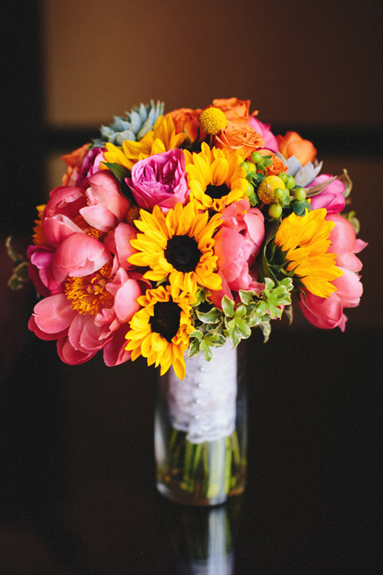 yellow pink and orange bouquet @weddingchicks
